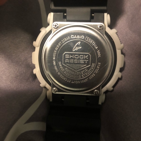 Casio G-Shock - Picture 2 of 2